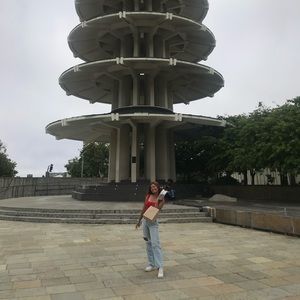 Meet your Posher, Megan